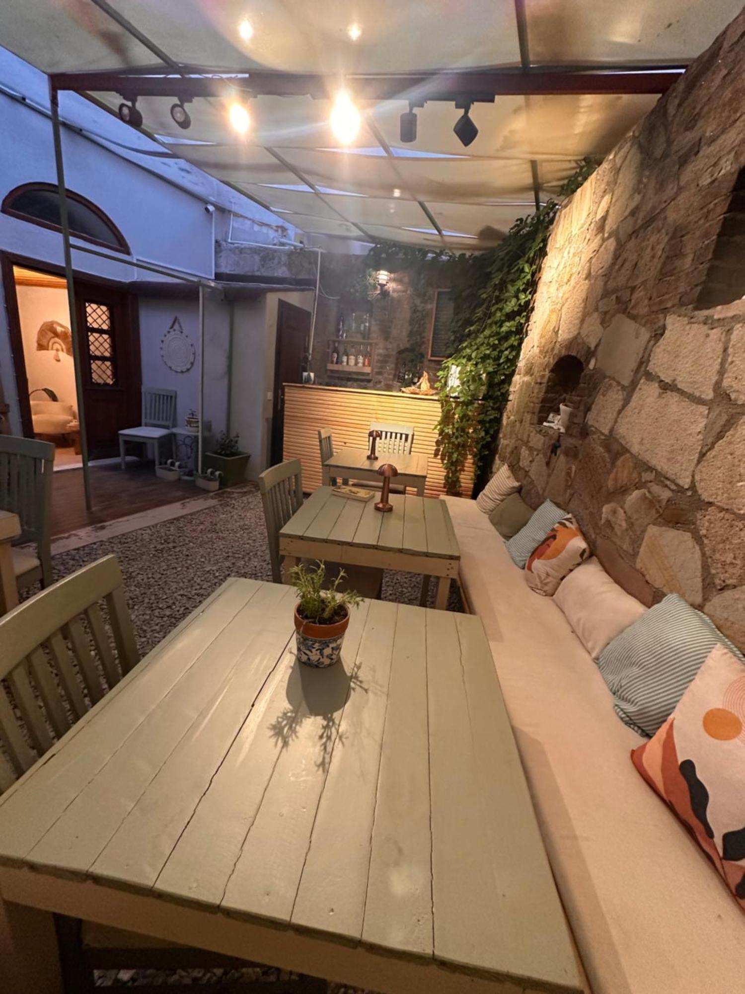 Hanole Guest House Ayvalı エクステリア 写真